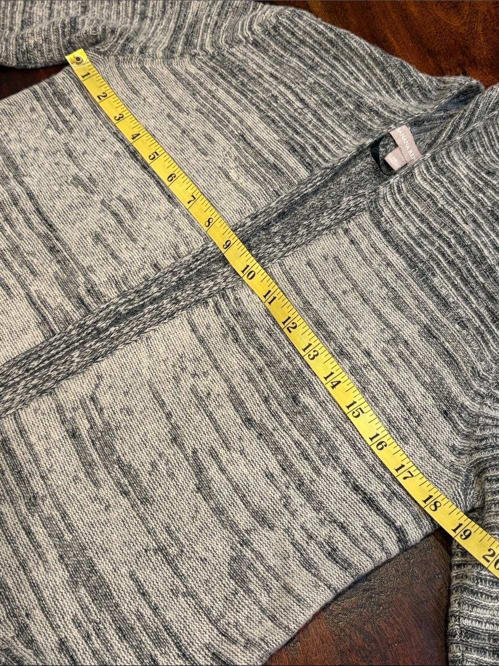 Banana Republic Merino Wool Blend Heather Grey Knit Cardigan Sweater size XS - Picture 11 of 14